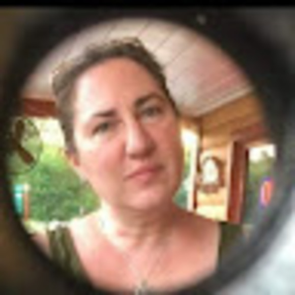 laura_ex